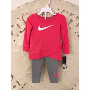 NEW Nike Outfit 12M